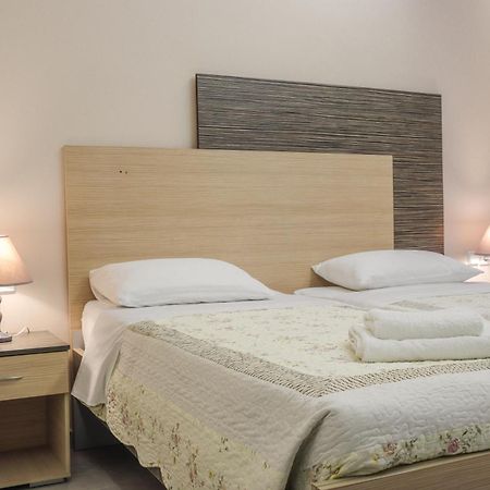 Delfini Beach Hotel & Suites Arhángelosz Kültér fotó